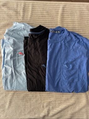Tommy Bahama Short-Sleeve Pocket Tees in Light Blue, Black & Royal Blue size L